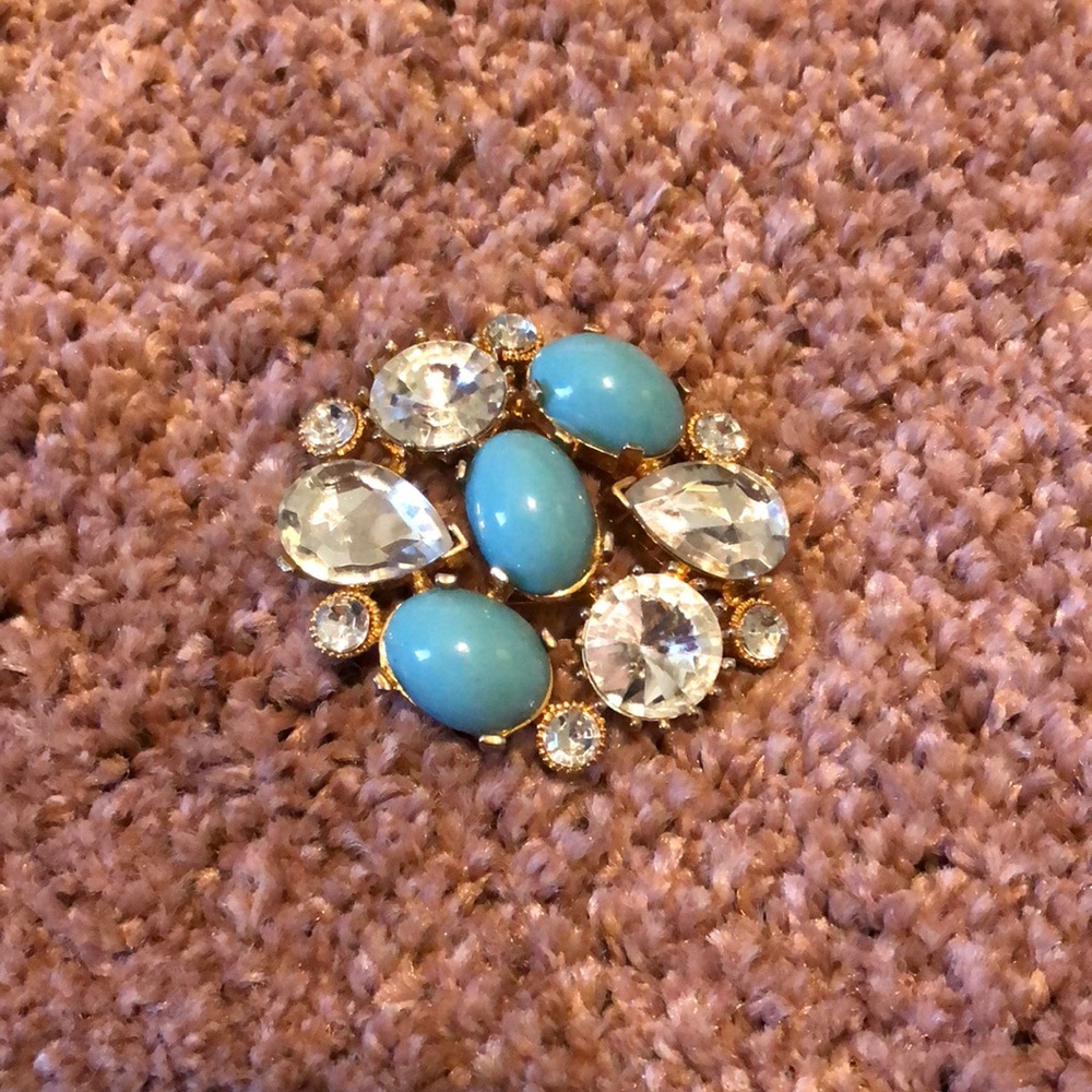 Brooch pin - costume